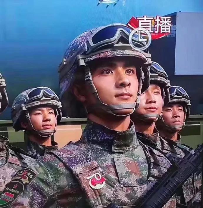[经济日报]网友酸了：果然，长得好看的都“上交”给国家了……