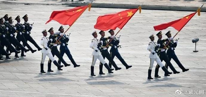 [经济日报]网友酸了：果然，长得好看的都“上交”给国家了……