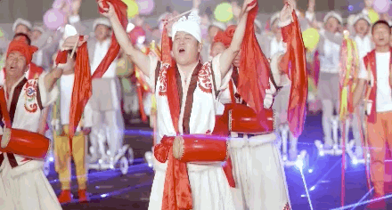 #康巴传媒#昨晚的北京，燃爆了！14亿人都在转发
