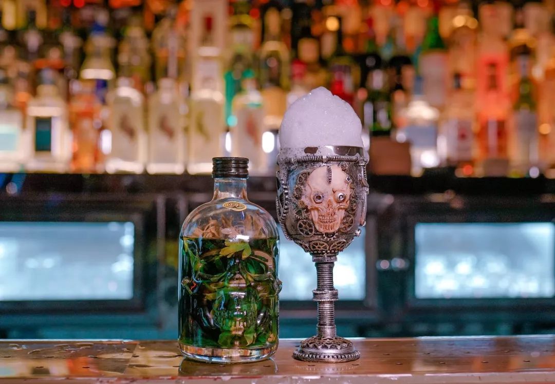 被海口这家酒吧的威士忌撩到了来了都不想回家