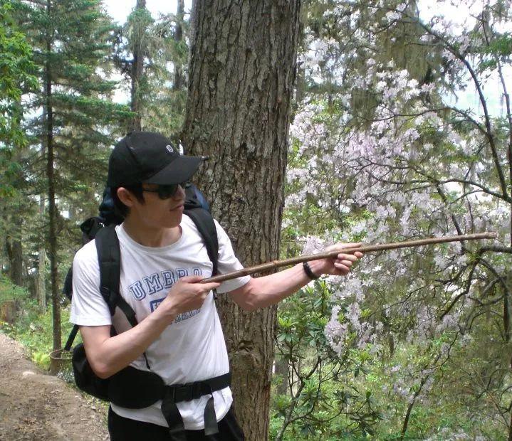 【精读君】38岁学霸员工跳楼身亡：如果人生太难，不如放过自己