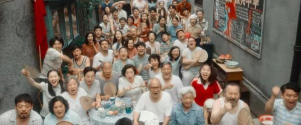 手机中国网@《我和我的祖国》票房破8亿，原型故事让人泪目