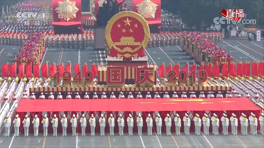 「山西广播电视台融媒体」打卡“彩车”！“我家”的彩车大不同……