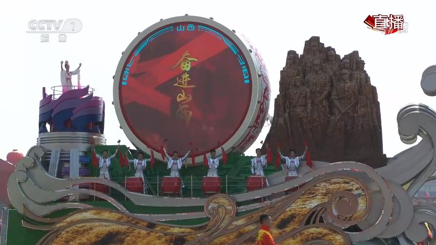 「山西广播电视台融媒体」打卡“彩车”！“我家”的彩车大不同……