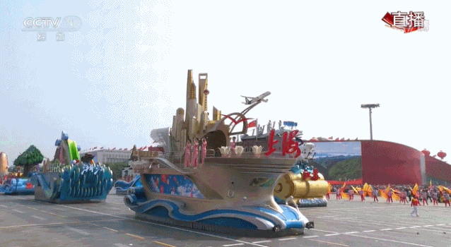 「山西广播电视台融媒体」打卡“彩车”！“我家”的彩车大不同……