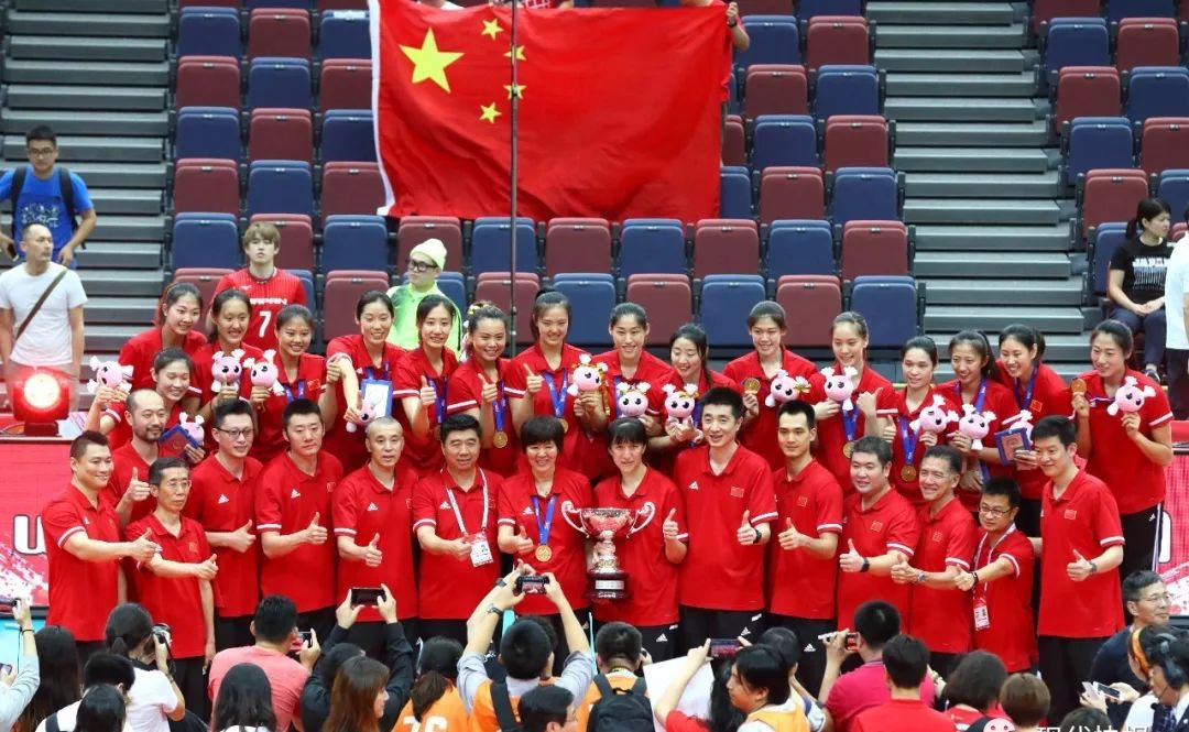 经济日报@《我和我的祖国》7个故事全藏大阅兵里，原型让人泪奔！