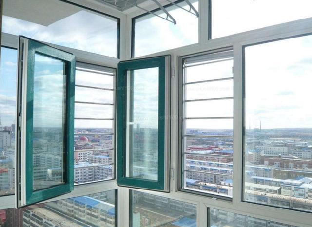 [中国质量万里行]越来越多人都装这种纱窗，不仅耐用防盗，关键时还能当逃生口