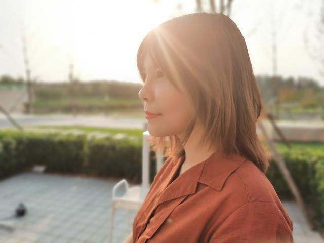 「中国质量万里行」华为Mate 30 Pro实拍人像，虚化效果自然，不需要带单反了