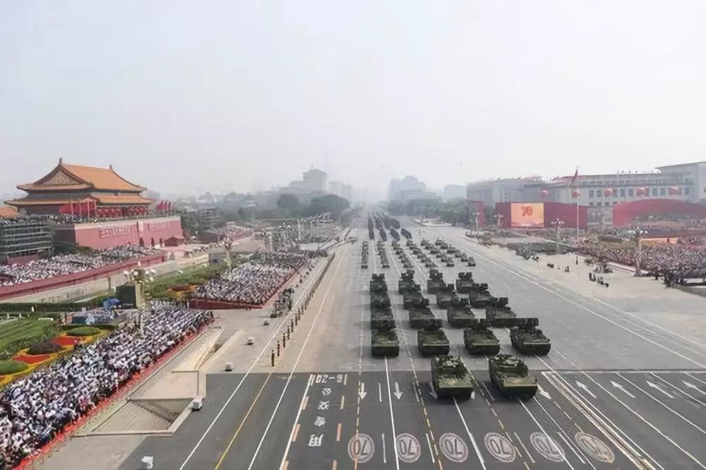 #证券日报#这些精选的国庆照片，值得我们永久收藏！