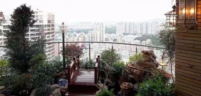 中国质量万里行@买房就要买顶楼，空气好又不会吵，还能多出一个这么漂亮的露台！