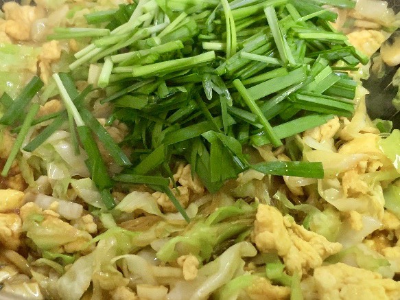 厨娘小宁■我把家里的剩菜放一起，只加一味料，炒出的菜人人抢着吃