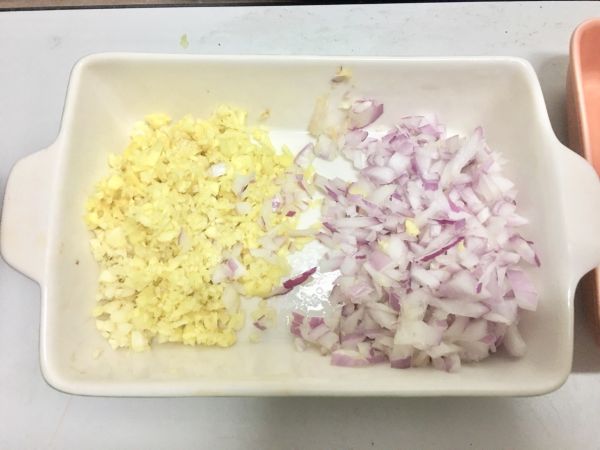美食熊猫■好拌牛肉酱，拌饭拌面拌菜都可以，提味又下饭，家人顿顿想吃！