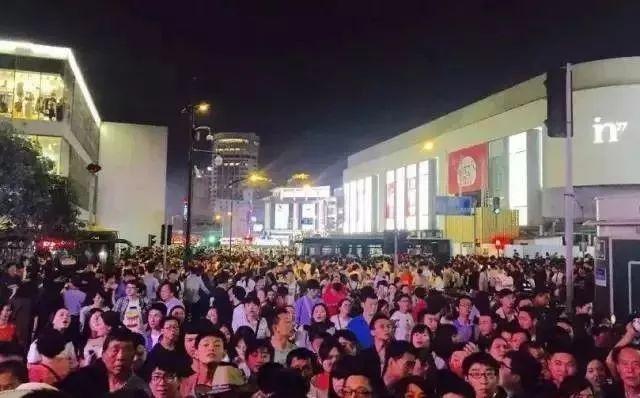 [河北新闻网]坐在家里的人笑了！国庆假期，人人人人人我人人人人人，被这些画面震撼到