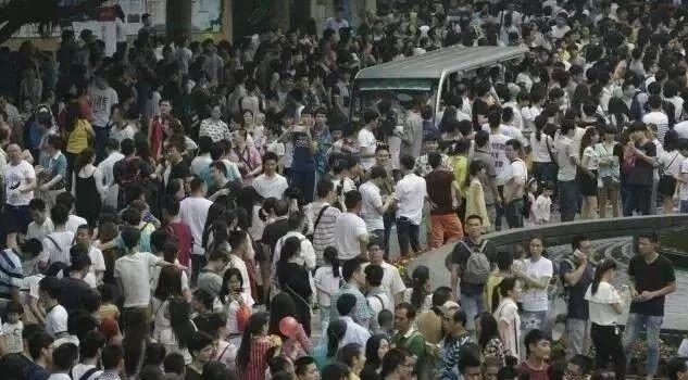 [河北新闻网]坐在家里的人笑了！国庆假期，人人人人人我人人人人人，被这些画面震撼到