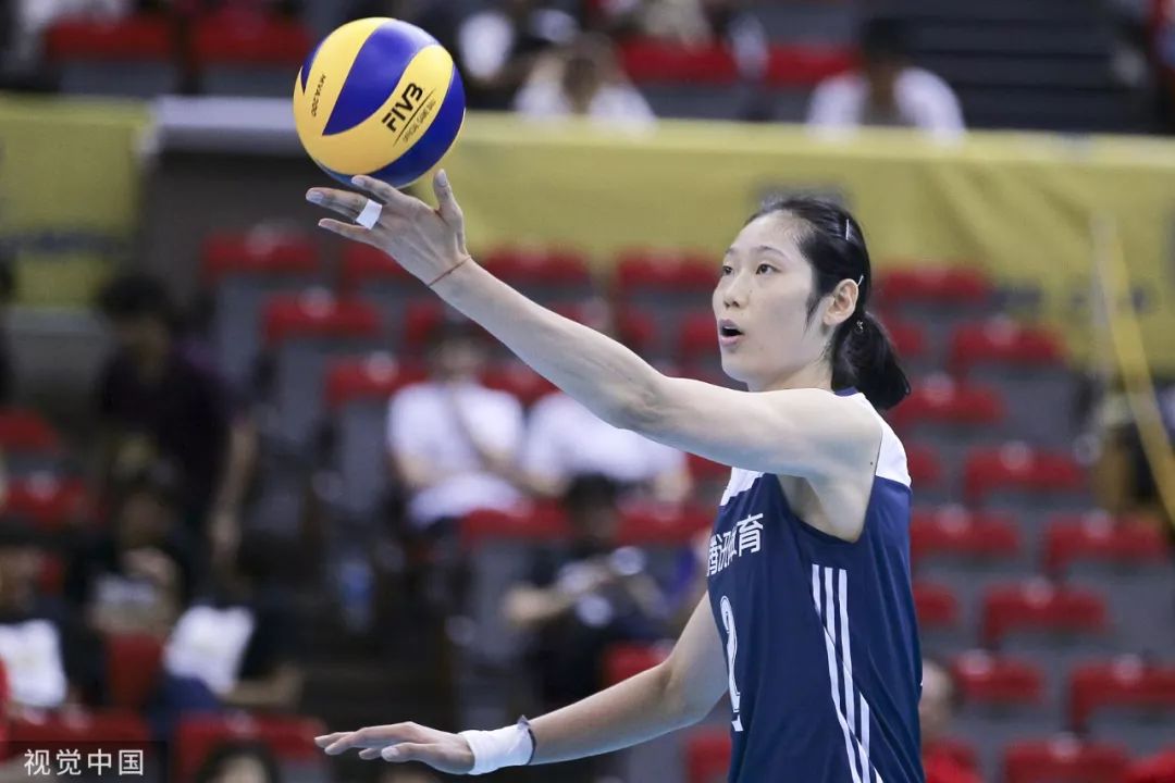 「人民日报」呦呦朱婷：难忘老爸开着三轮驮来馒头和咸菜