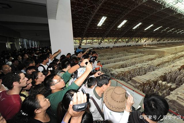 #中国质量万里行#央视网评丨黄金周顽疾：趁节“打劫”乱象为何难除？