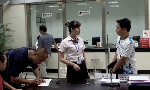 中国质量万里行■假如人死了，但银行有存款没有人知道，银行会通知家属吗？