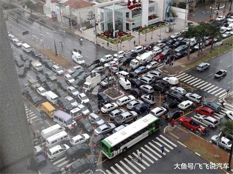 中国质量万里行：涡轮增压和自然吸气差距有多大？专家：堵车后，一个笑一个哭！