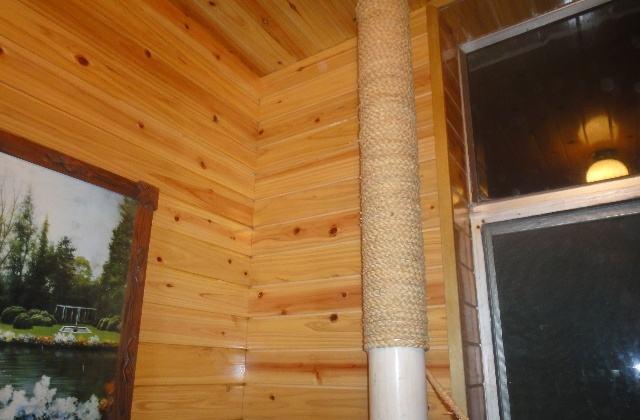 #中国质量万里行#阳台下水管外露太丑，请木工打个收纳柜，直接包到顶，粉色好洋气