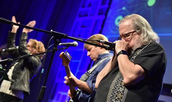 「中国科技网」多才多艺！盘点那些热爱音乐的诺贝尔奖获得者