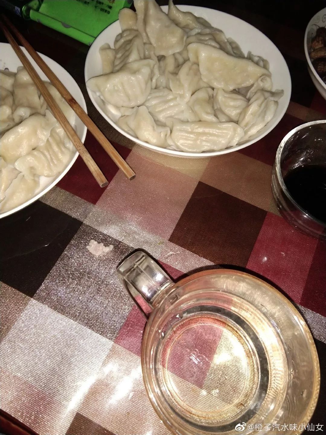 荆楚网■“妈，真的塞不下了……” “还能再塞点！”