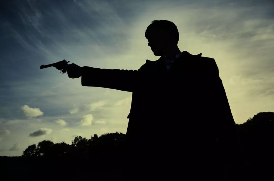 1,等了两年,史上最强阵容黑帮大片,终于回归了!_人民号