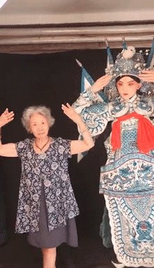 [半岛晨报]这一届老年人太硬核！年轻人看完瑟瑟发抖……