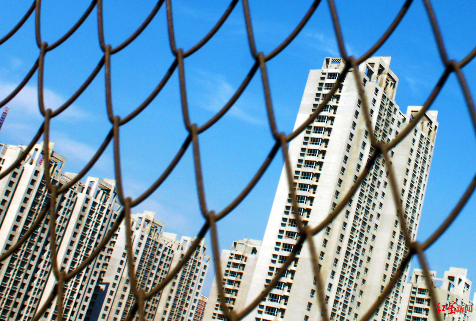 「红星新闻」“住房租赁新规”成热词，房企跑步布局