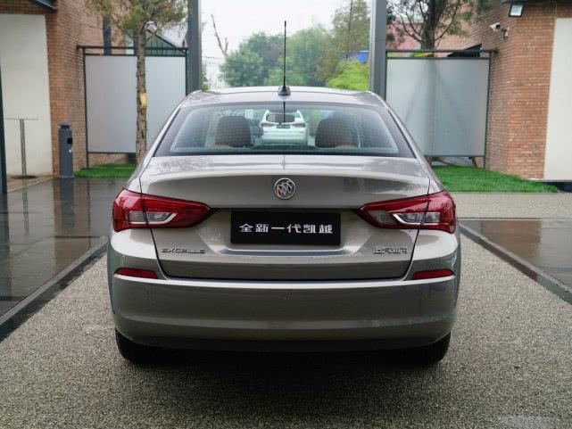 「中国质量万里行」公认“省油王”，每公里3毛1, 标配6气囊，卡罗拉靠边站