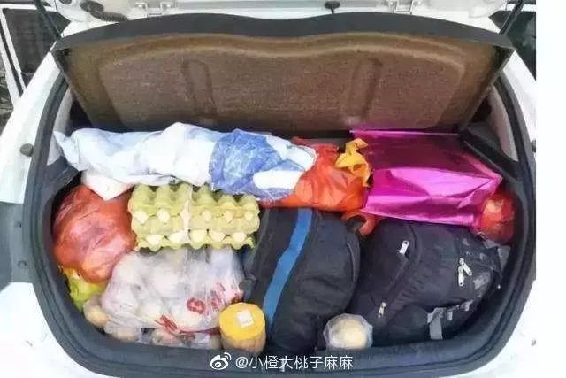 [快报盐城]网友狂晒十一返程后备厢！最夸张：父母放了一头猪进去……