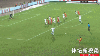 「体坛新视角」相比包揽国足两个进球，张玉宁赛后的这番话更令人动容！