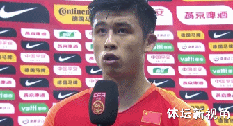 「体坛新视角」相比包揽国足两个进球，张玉宁赛后的这番话更令人动容！