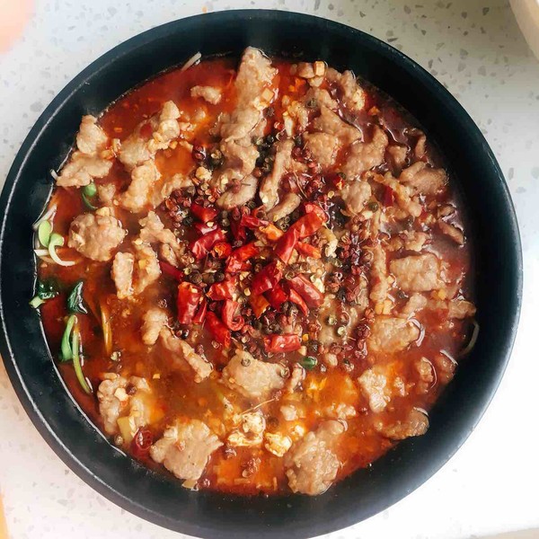 「美食杰一食一刻」饭店最受欢迎的菜，在家做居然这么简单？麻辣鲜香，真是太过瘾！