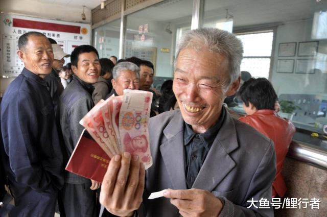 中国质量万里行■社保交满15年就可以停缴了吗？可以领取养老金了吗？