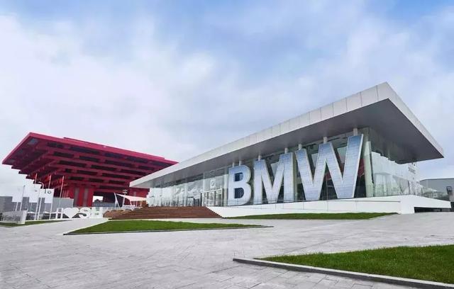 世博园区bmw上海体验中心玩车记,漂移培训用m3不用3系的原因是?