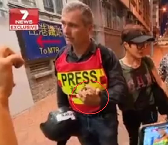 环球时报：目睹马蹄露被打真相的澳媒记者，终于爆发了
