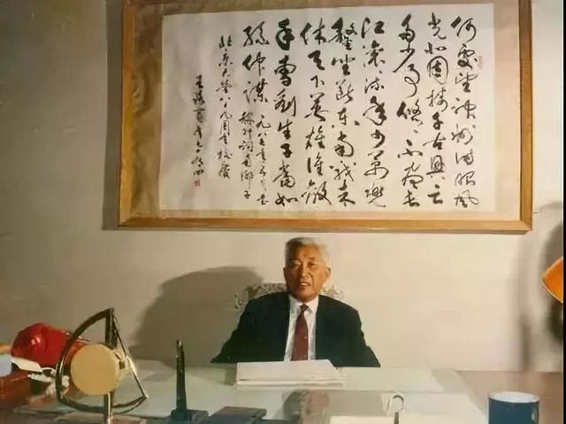 北大原校长丁石孙逝世他是季羡林口中北大历史上值得记住的两个校长之