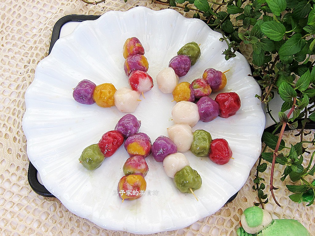 天然彩虹年糕串香甜可口,有仪式感的秋季色彩,喜欢别错过来收藏