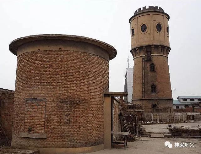 巩义市区北部这座具有德国风格的水塔,以及附近的"招待所遗址",就是巩