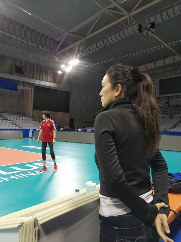 [时光网Mtime]郎平评价巩俐演技“好演员就是不一样”巩俐：郎指导是我们的缪斯，不能让她失去魅力