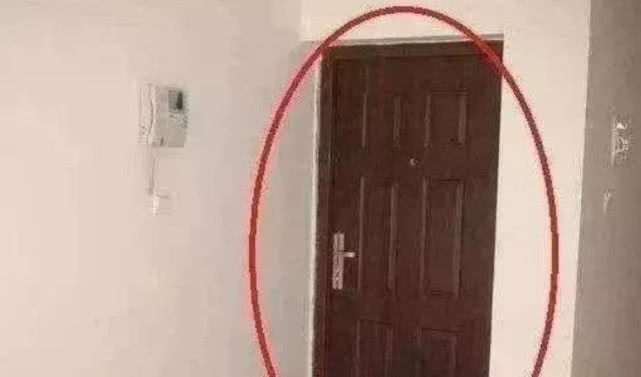 #中国质量万里行#交房后，原来的“入户门”要换吗？