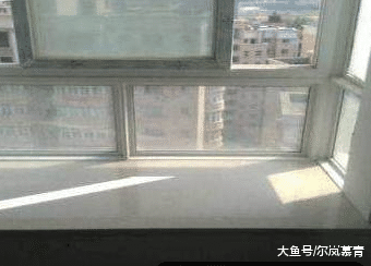 [中国质量万里行]工人装修飘窗如果留个小孔，记得给他加500块工钱，太厉害了