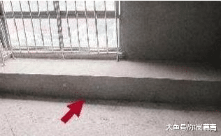 [中国质量万里行]工人装修飘窗如果留个小孔，记得给他加500块工钱，太厉害了