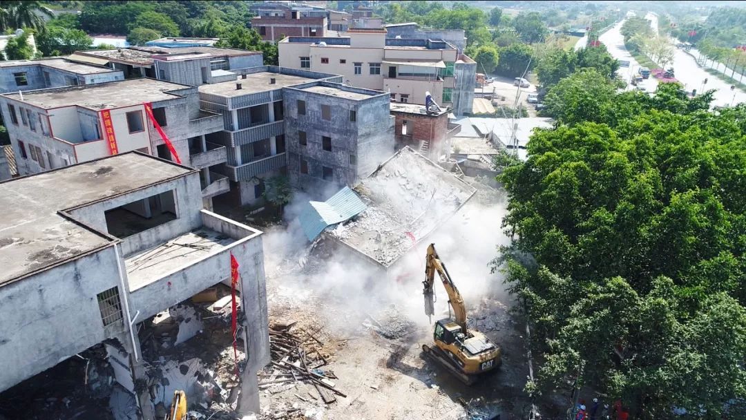 知识城核心区旧改新进展何棠下村回迁房用地房屋连片拆除