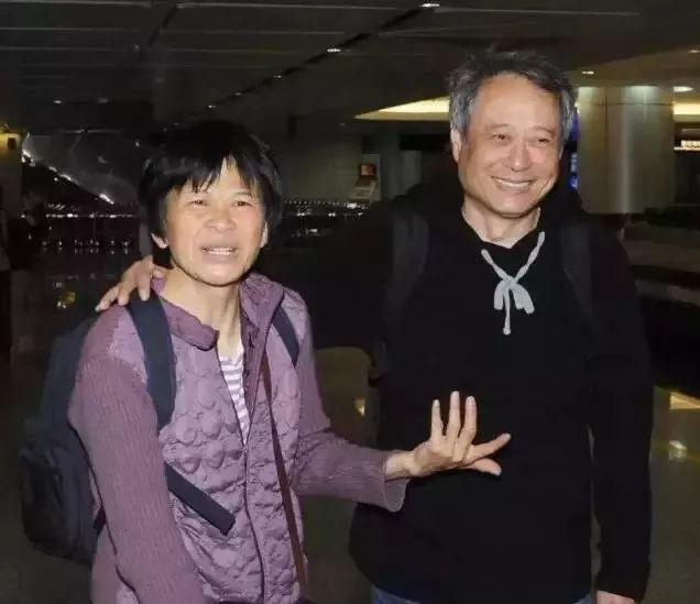 「读者」“昨晚朋友圈那个新娘，离婚了”