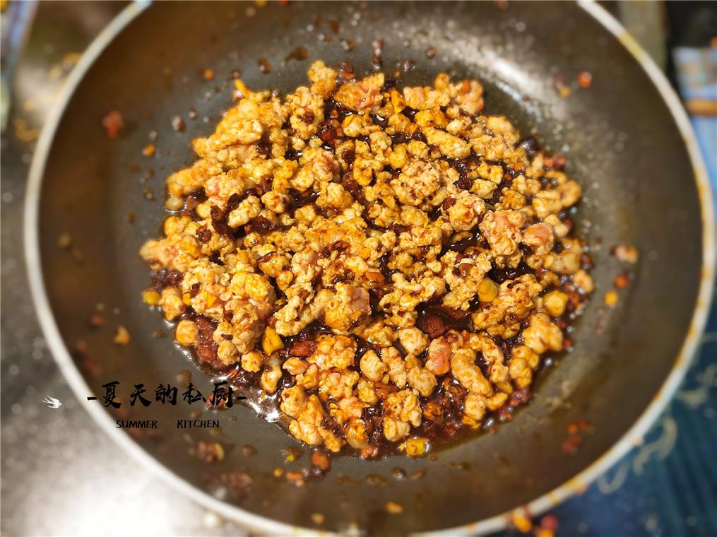 夏天的私厨：肉末粉丝总是炒成坨？记住这个窍门，粉丝爽滑又入味