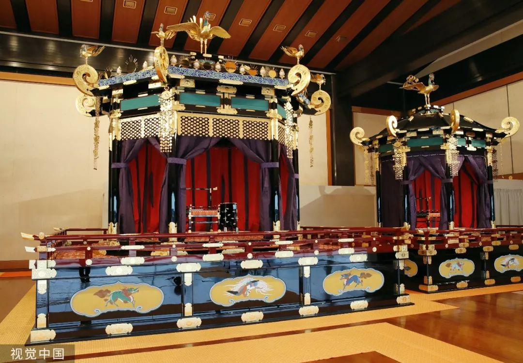 「环球时报」日本新天皇即位，宝座上有9只中国神鸟