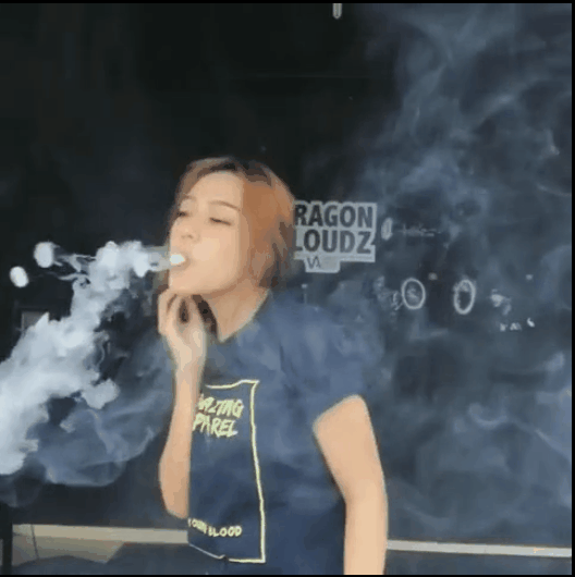 「中国质量万里行」潮流“骗局”电子烟，如何让年轻人排队入坑？