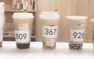 #经济日报#10款珍珠奶茶检出咖啡因，怪不得喝了奶茶后睡不着……