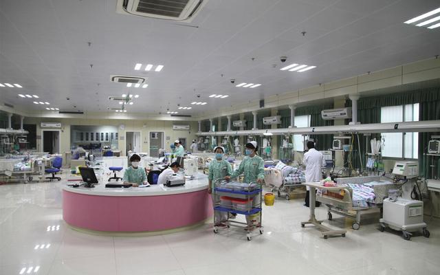 海峡消费报@140公里收费4500元？老人转院途中死亡，家属要告“救护车”